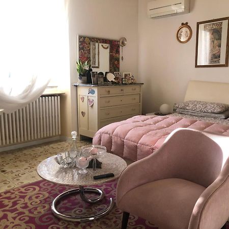 B & B Da Giusy Корте Франка Екстериор снимка