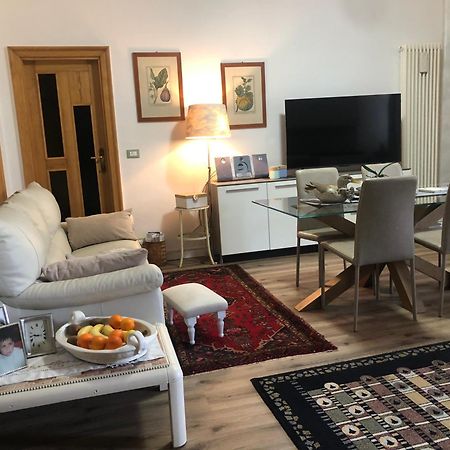 B & B Da Giusy Корте Франка Екстериор снимка