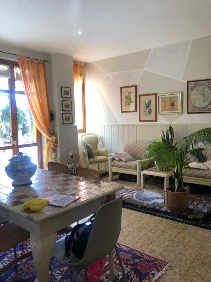 B & B Da Giusy Корте Франка Екстериор снимка